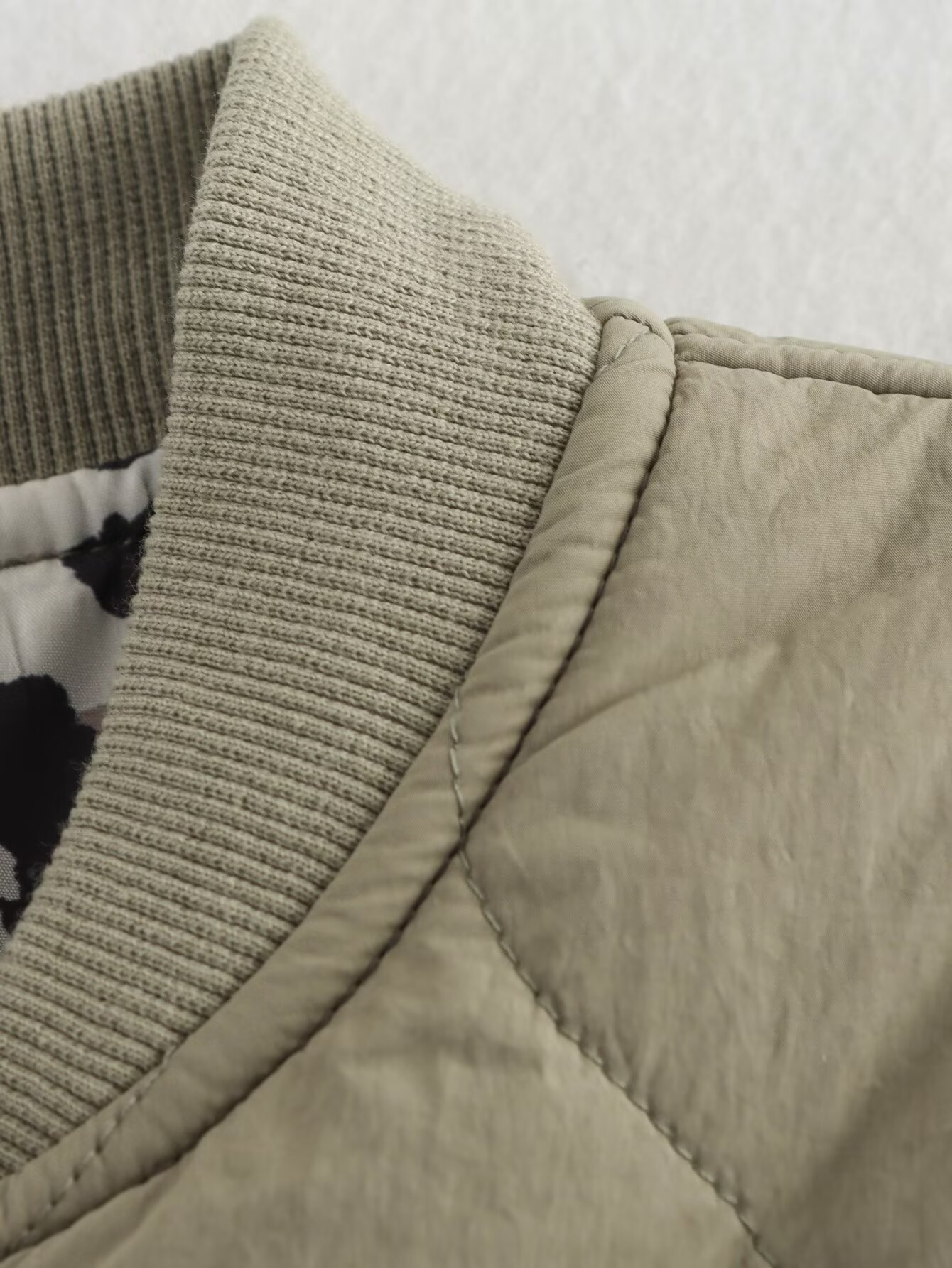 Quilted Truckerjack Dames | Stoere Jas in Zwart, Beige & Olijfgroen