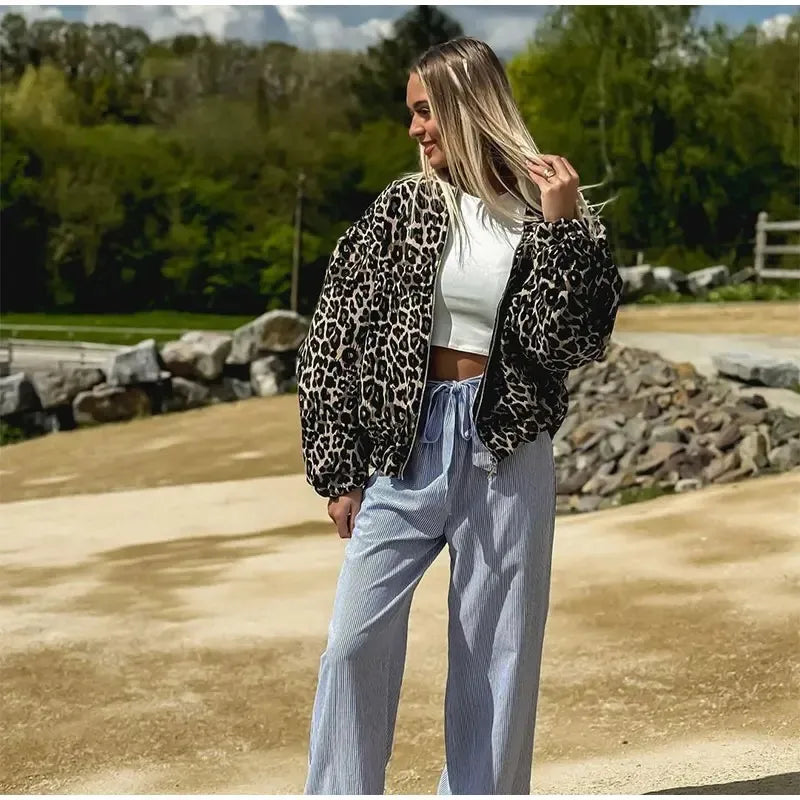 JINORA | Luipaard Print BomberJas Voor Dames - Gedurfd & Elegant
