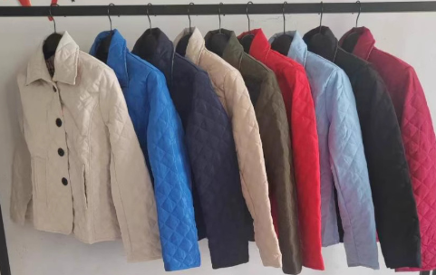 Quilted Pufferjack Dames | Licht Gewatteerde Jas in Zwart, Khaki, Rood & Marineblauw